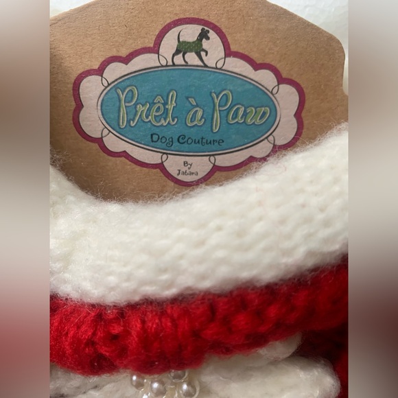 NEW Pret A Paw Dog Couture Red Cable Knit Sweater w Pointsettas & Pearls Size M - Picture 2 of 5
